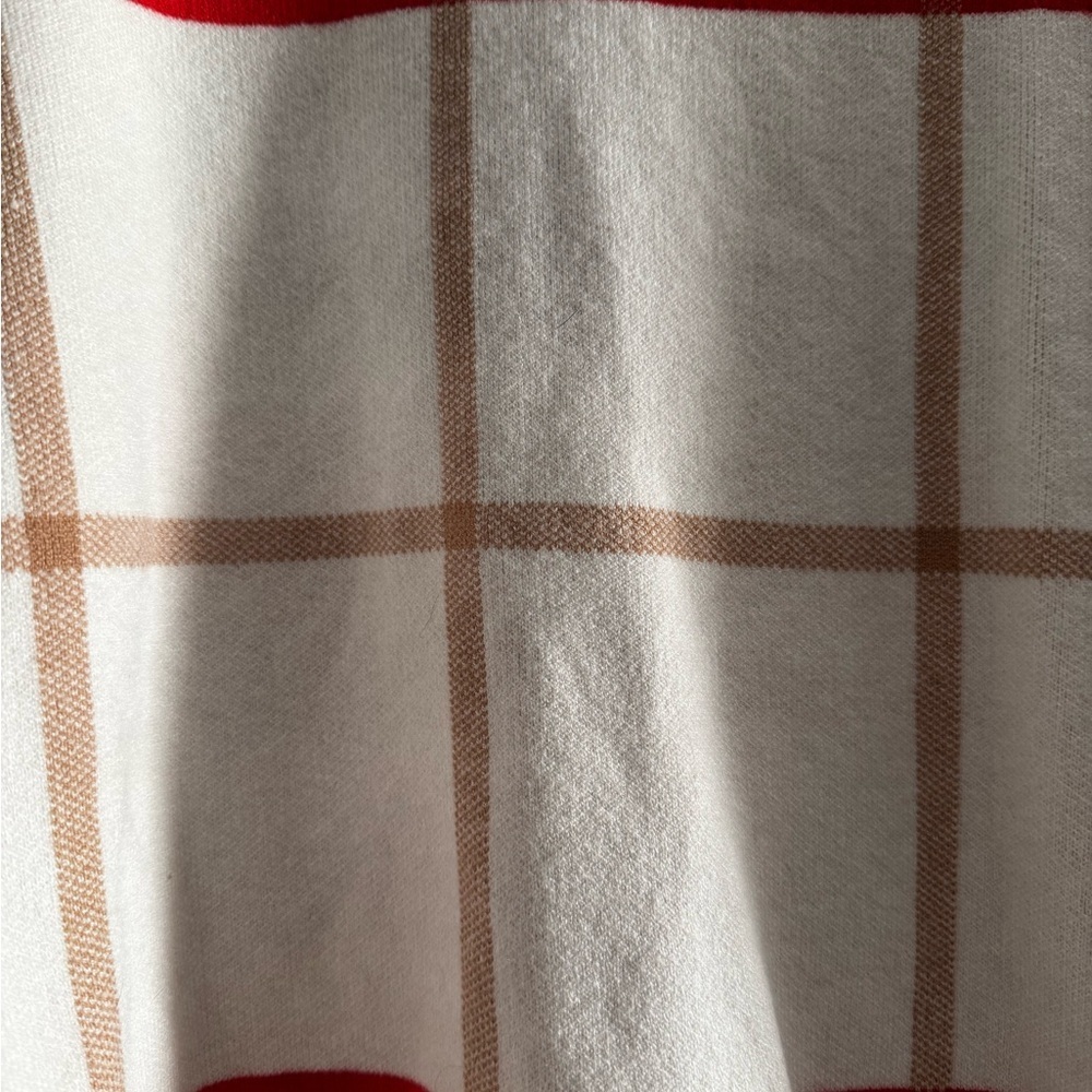 Tahari Red and Tan Grid Pattern Sweater - Size L - Picture 2 of 5